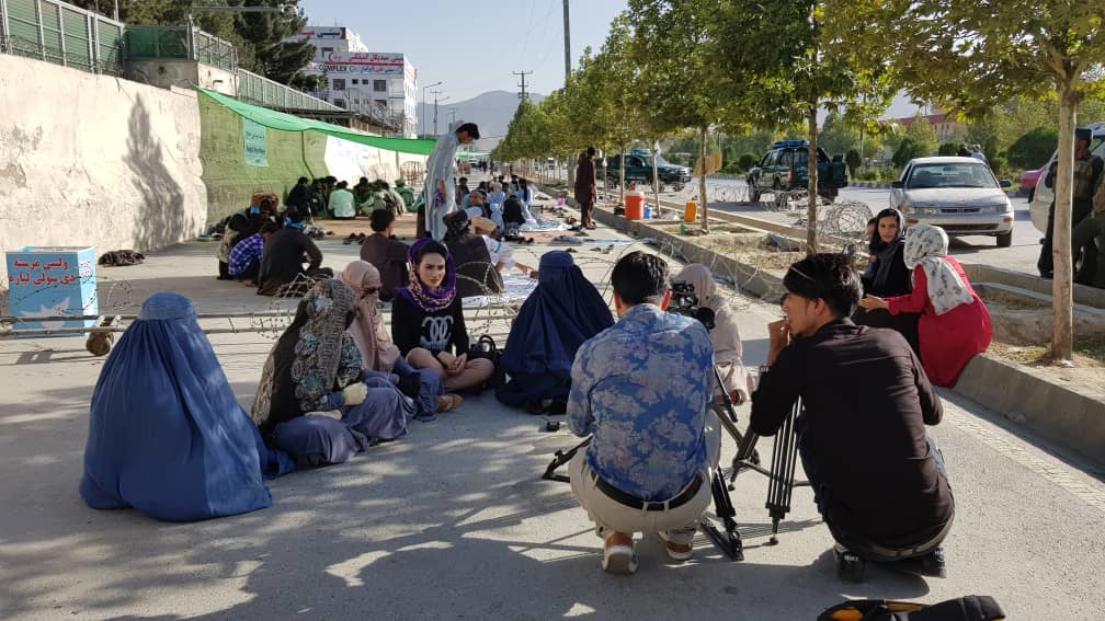 Helmand peace marchers in front of the Russian embassy. Photo: People's Peace Movement/2018