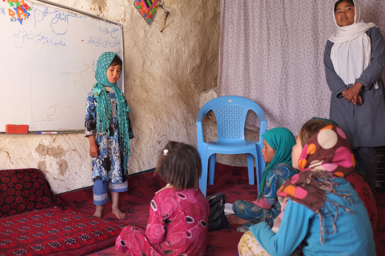 An improvised cave school on the outskirts of Bamyan city, for the IDP children from Maidan Wardak who in prolonged displacement in Bamyan. Photo: Jelena Bjelica, May 2016.