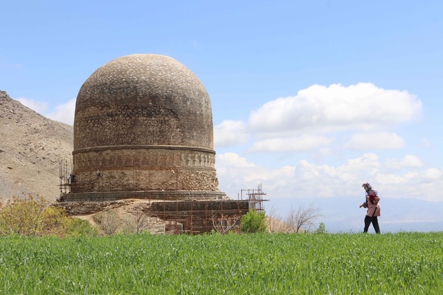 The Largest Standing Stupa in Afghanistan: A short history of the Buddhist  site at Topdara - Afghanistan Analysts Network - English