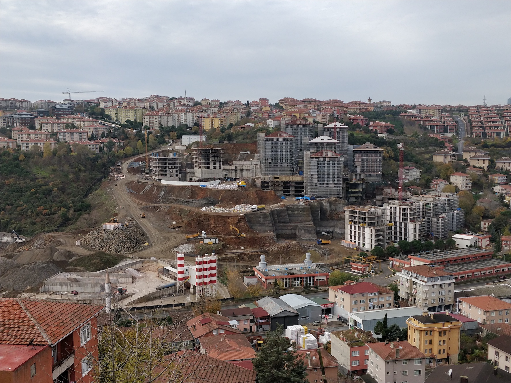 Construction site in Kucuksu, seen from Yenimahalle, Instanbul. Photo: Fabrizio Foschini